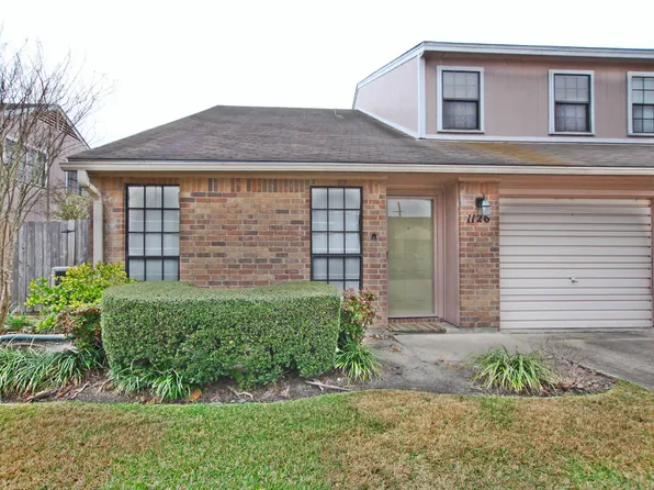 1126 Green Meadow St, Beaumont, TX 77706