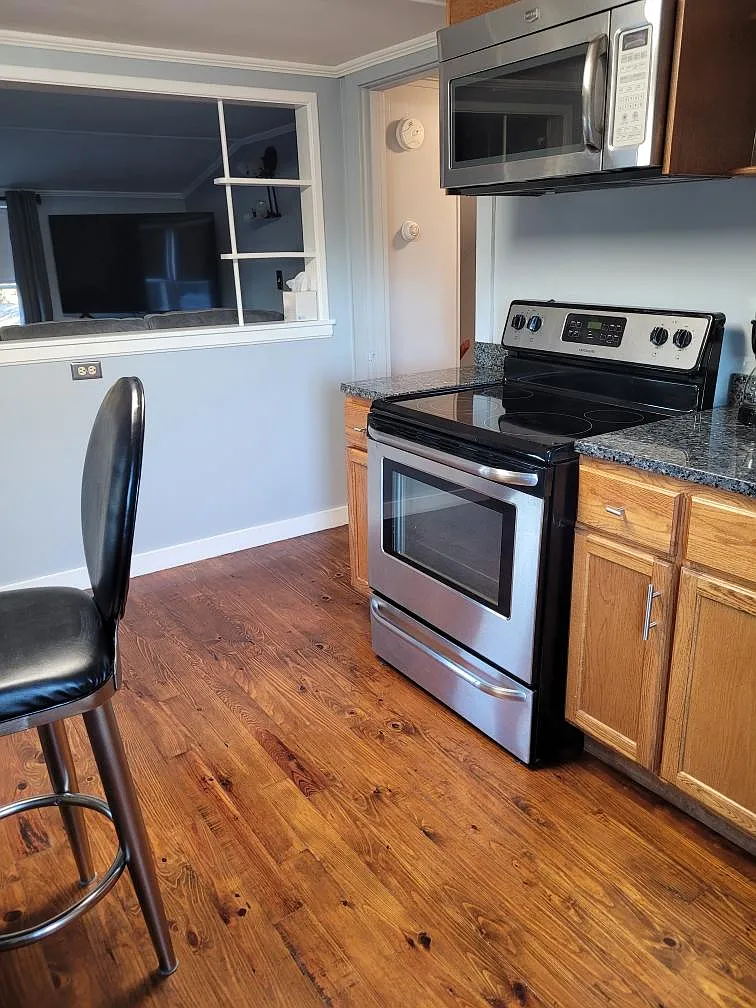 391 Main St — Photo 4