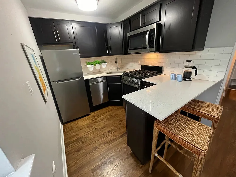 Studio, 1.0 bath, 411 sqft, $1,829 — Photo 4