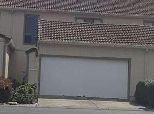 11 Basin Ct, Hercules, CA 94547