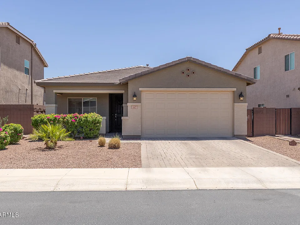 1407 W Smoke Tree Ave