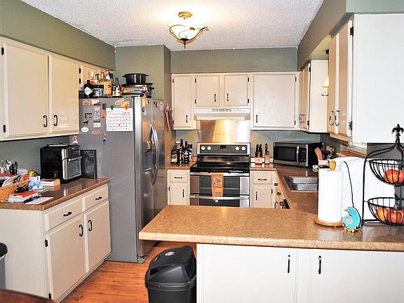 5th image of 113 Park Lane Dr