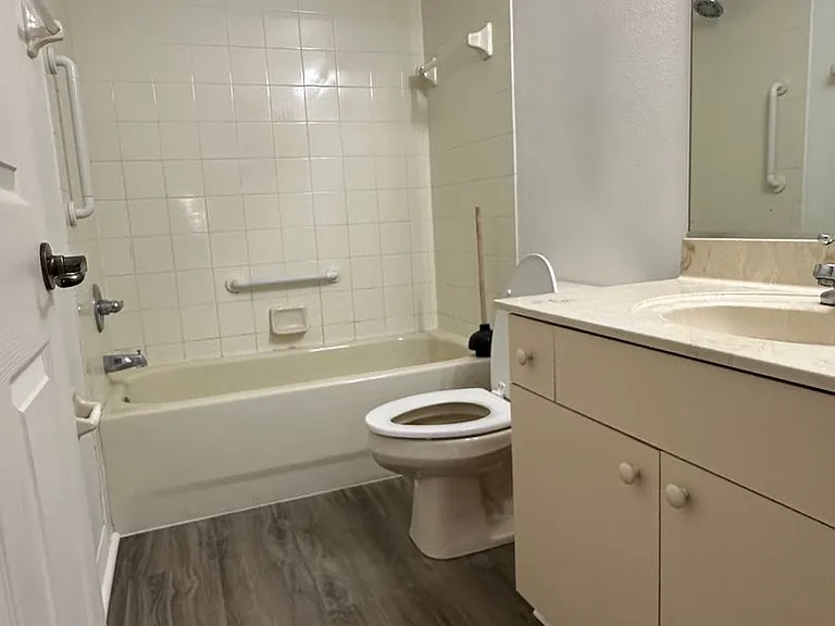 376 Marion Oaks Trl — Photo 8