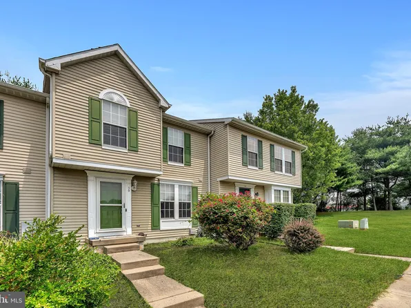 39 Parliament Dr, Mount Holly, NJ 08060