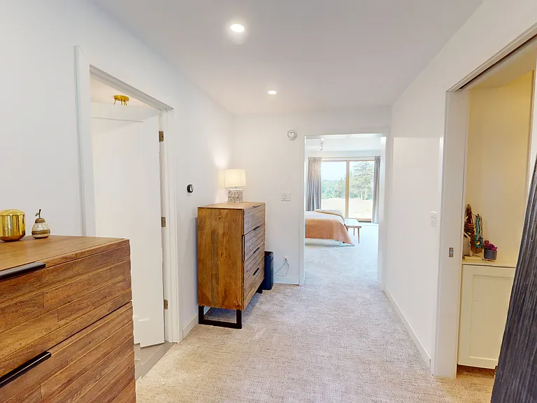 16 Spring Rd — Photo 37