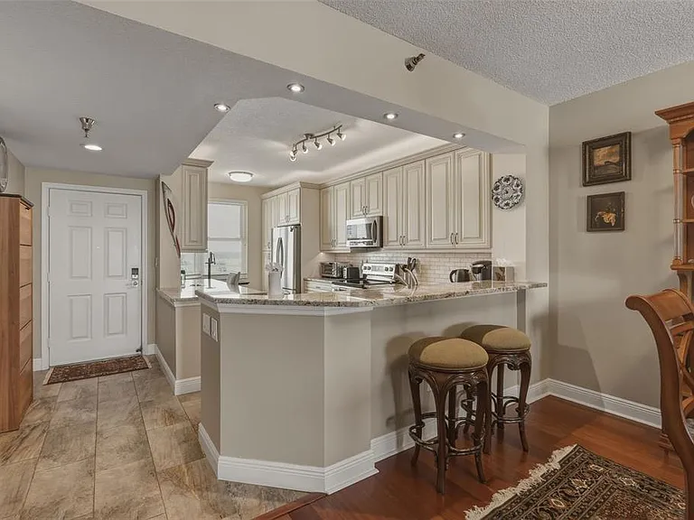 7872 Sailboat Key Blvd S #405 — Photo 7