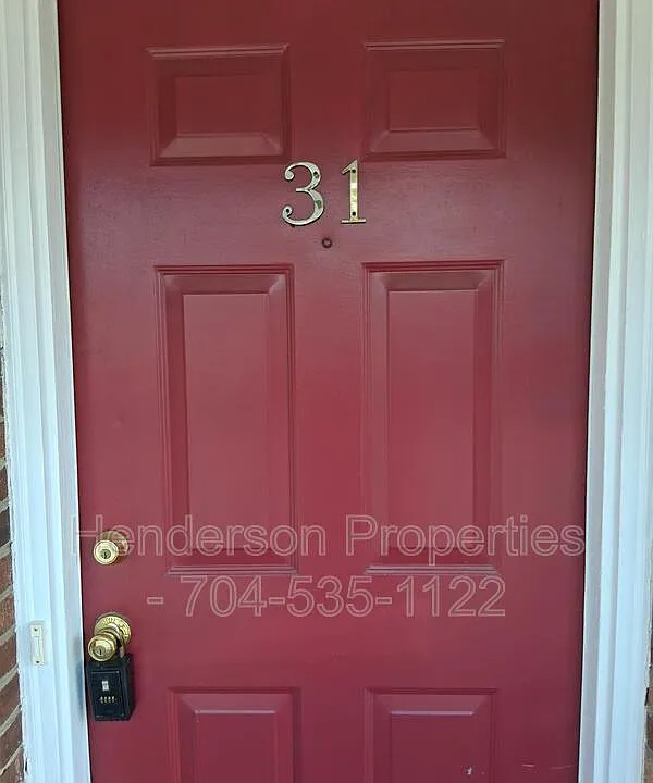100 Fairway St #31