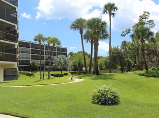 944 S Peninsula Dr APT 305, Daytona Beach, FL 32118