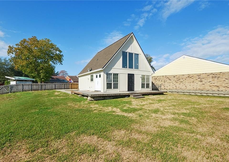 1st image of 1 Petit Bayou Ln