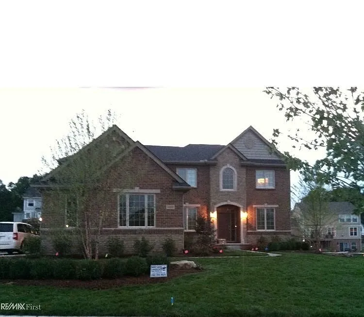 1893 Cheshire Ln photo 1