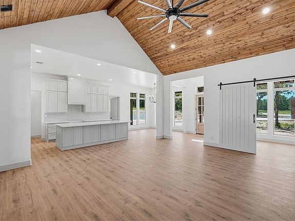 3rd image of 1071 Vh Ranch Rd
