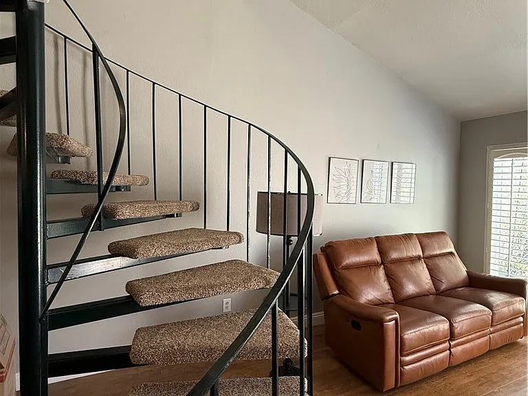 2900 Madison Ave — Photo 5
