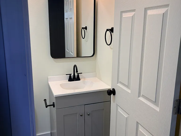 1200 Southlawn Blvd — Photo 14