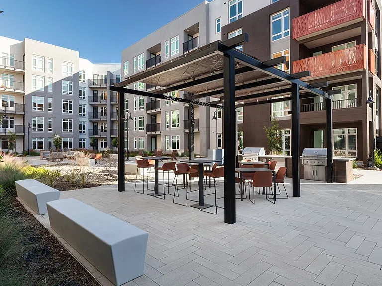 South courtyard lounge and grill stations