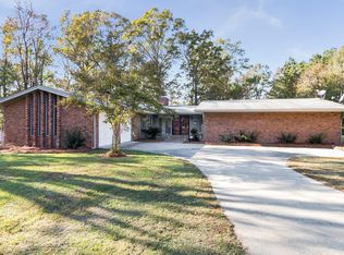 1235 Benbow Dr, Summerton, SC 29148