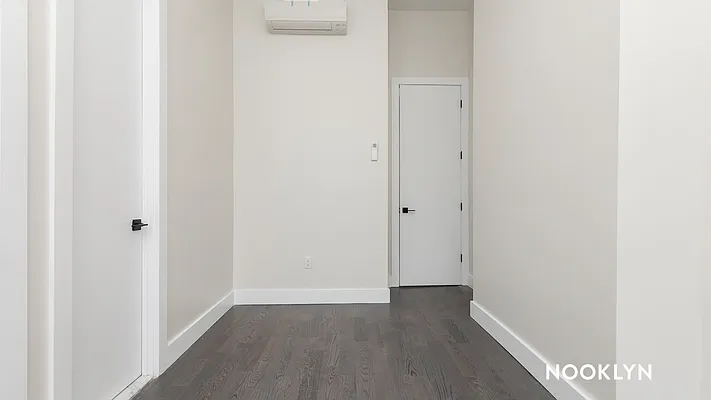 Rented by Nooklyn NYC LLC | media 6