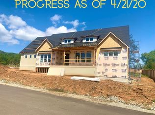 590 South Loop Rd, Jacksonville, OR 97530