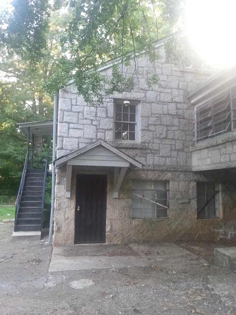 3 bed, 1500 sqft, $1,595 — Photo 3