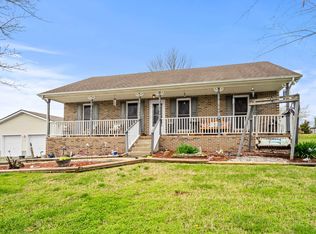 5778 Henry Gower Rd, Pleasant View, TN 37146