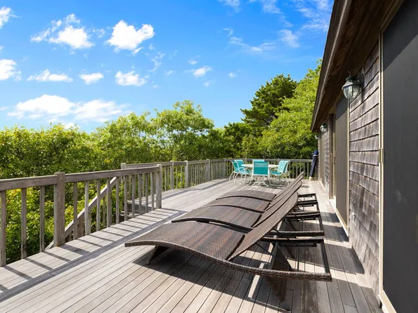 13 Bayberry Avenue, Provincetown, MA 02657