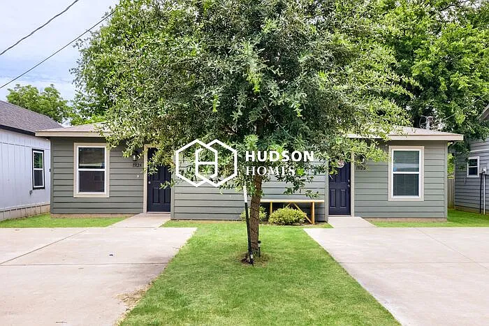 3 bed, 2.0 bath, 876 sqft, $925 — Photo 1