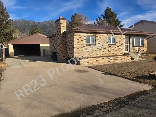 110 Star Ln — Photo 2