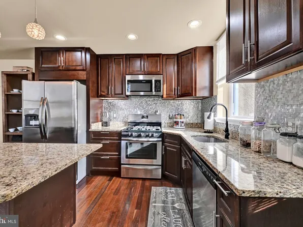 1401 E Lanvale St, Baltimore, MD 21213