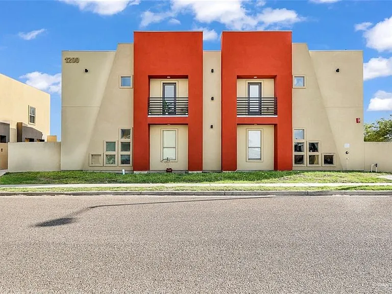 1200 E Camellia Ave — Photo 1