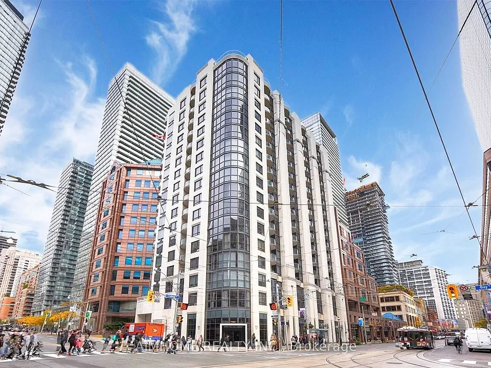 801 Bay St #301