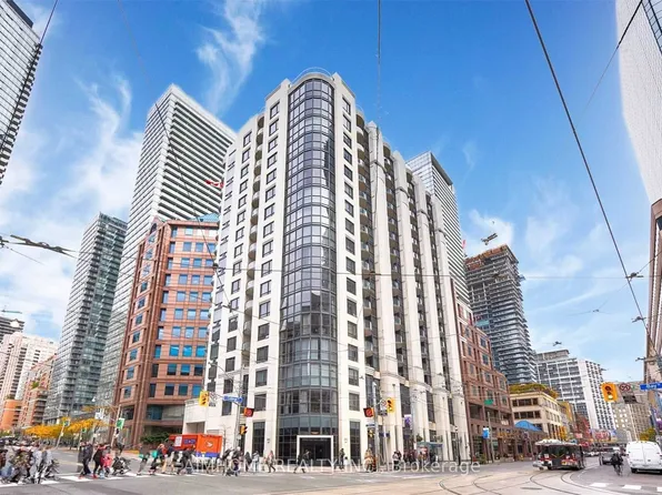 801 Bay St, Toronto, ON