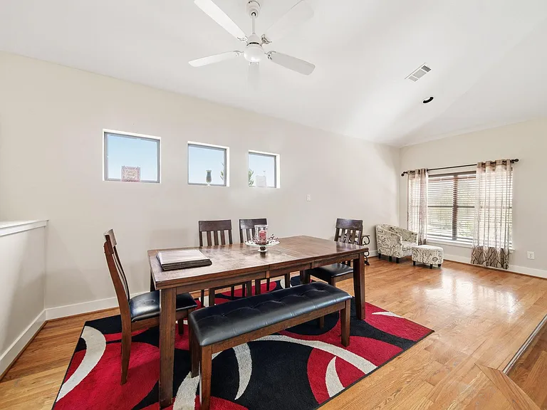 9802 Cynthia Ann Ct — Photo 13