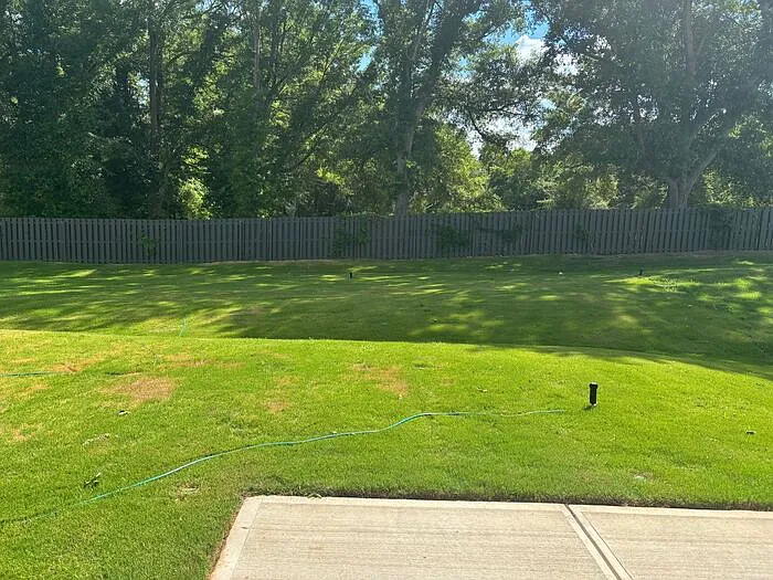 424 Luna Ln — Photo 37