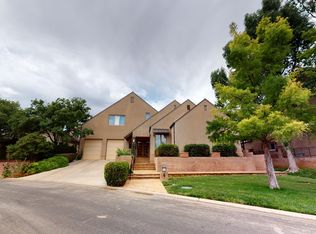 6 Lakes Dr, Midland, TX 79705