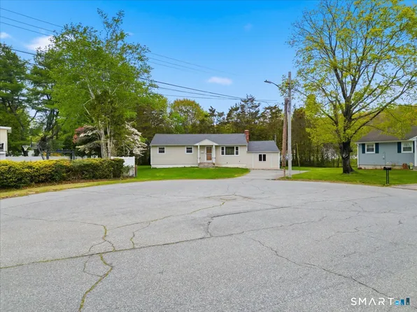 13 Mark Trail, Groton, CT 06340