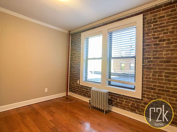 5th image of 3109 21st Ave APT B1