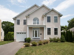 35 Leavitt Ln, Princeton, NJ