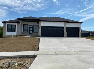 1848 Spartan Dr, Chatham, IL 62629