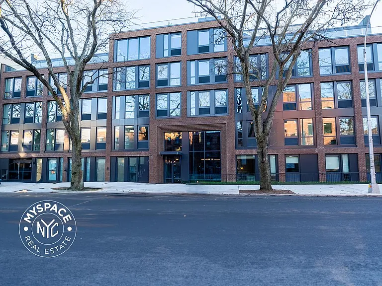 650 Madison St #4A — Photo 46
