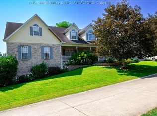 46 E McClure Dr, Scott Depot, WV 25560