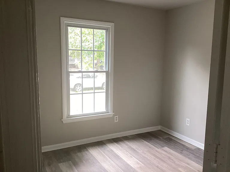 8806 Firethorne Ln — Photo 6