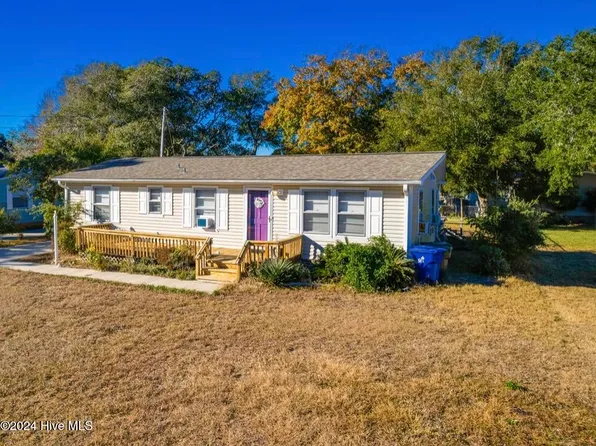 223 Dogwood Street, Atlantic Beach, NC 28512