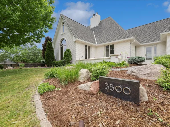 3500 Brookview Dr, West Des Moines, IA 50265