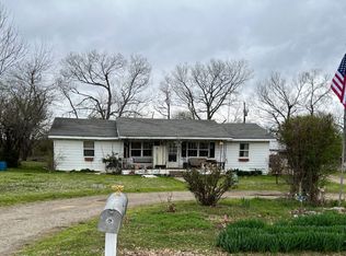 405 Morris St, Pocola, OK 74902