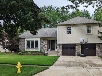 2307 Appleby Dr, Wheaton, IL, 60189