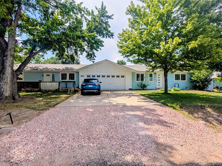 3911 Capitol Dr #2 — Photo 4