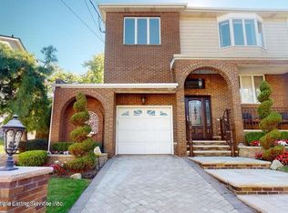 104 Medford Rd, Staten Island, NY 10304