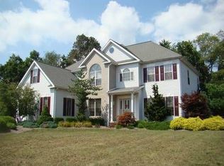 906 Love Dr, Williamsport, PA 17701