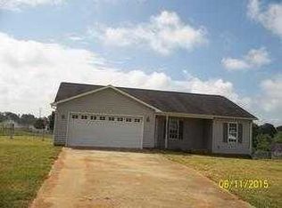 305 Walkers Ridge Dr, Shelby, NC 28152