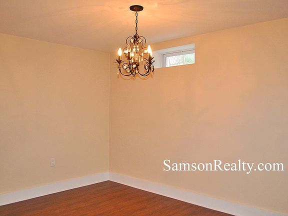 5th image of 495 Oaklawn Ave
