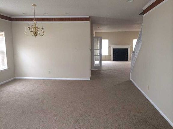 3rd image of 5383 Portman Dr